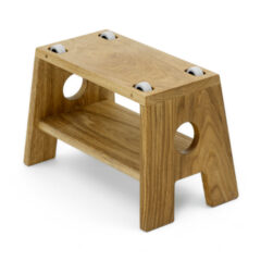 STOOL natur olieret skammel til børn fra Collect Furniture